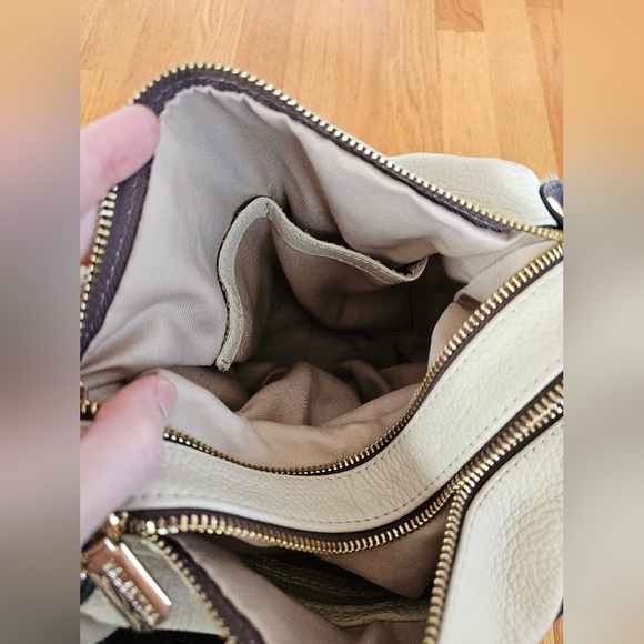 Valentina Genuine Italian Leather Bucket Purse/Backpack - Picture 15 of 16